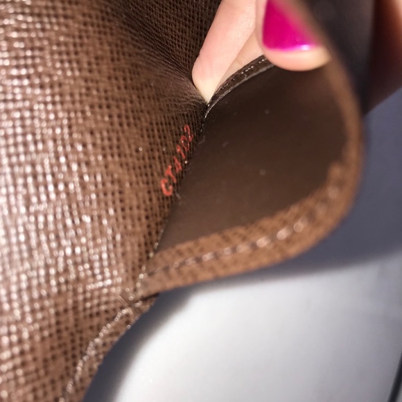 Louis Vuitton 4 Key Holder Damier Ebene - Picture 11 of 11